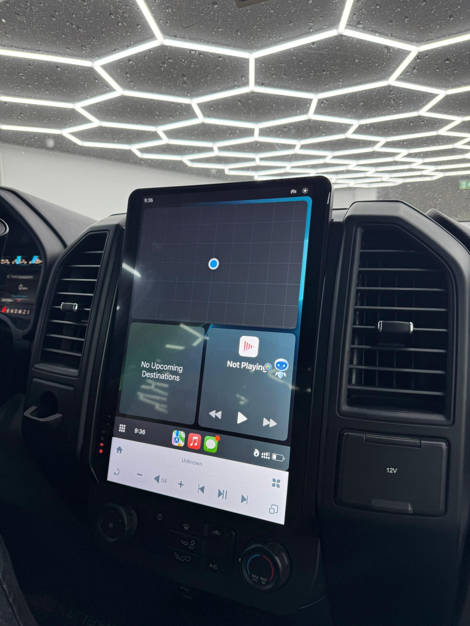 Premium CarHub Android Screen