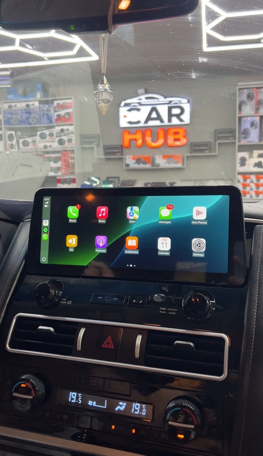 Car Android screen by Car hub